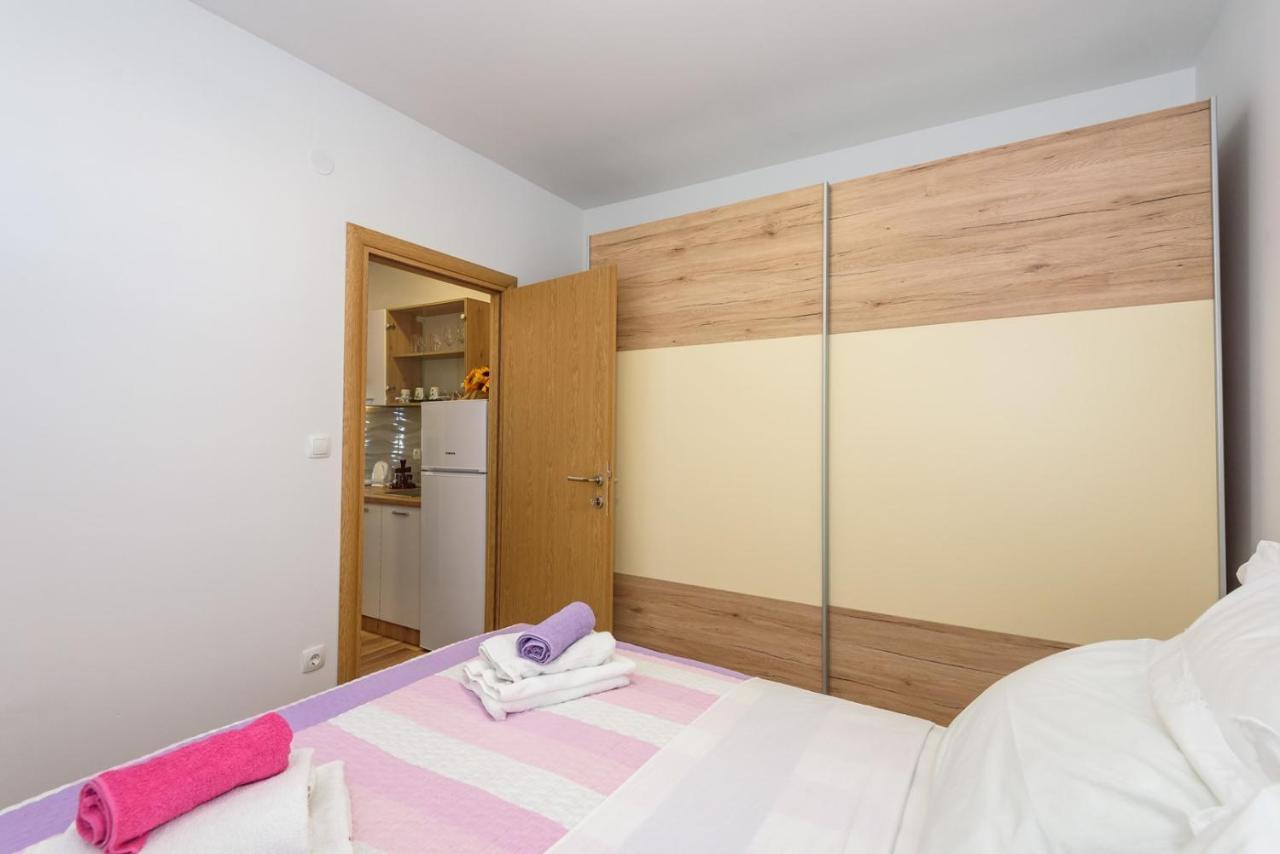Apartment Dego Near Ploce, Riverfront, Parking Rogotin ภายนอก รูปภาพ