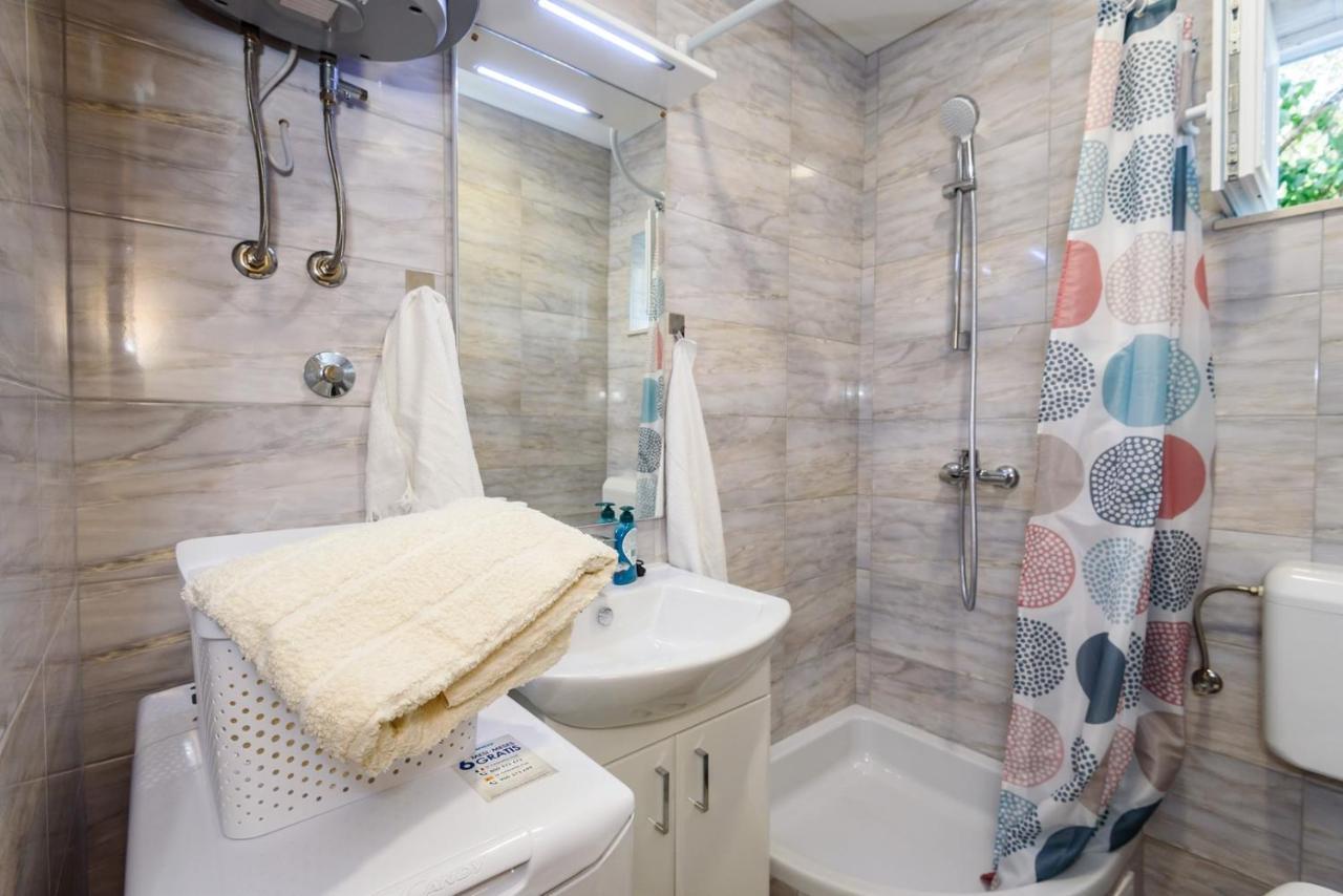 Apartment Dego Near Ploce, Riverfront, Parking Rogotin ภายนอก รูปภาพ